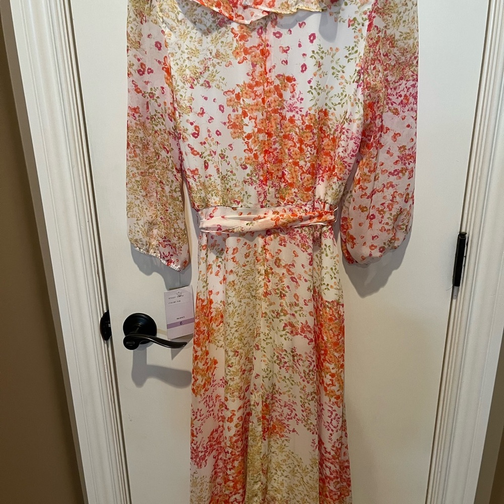 Floral Ruffle Dress - Picture 8 of 10